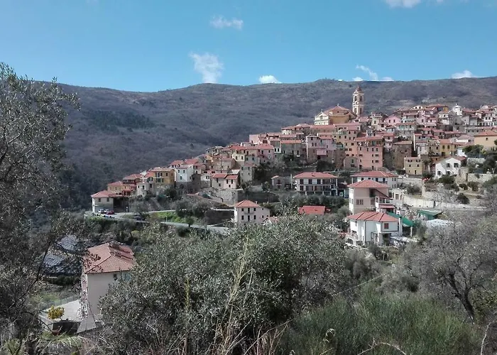 Semesterbostad Casa Dalia Pietrabruna