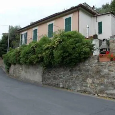 Casa Dalia Vakantiehuis Pietrabruna